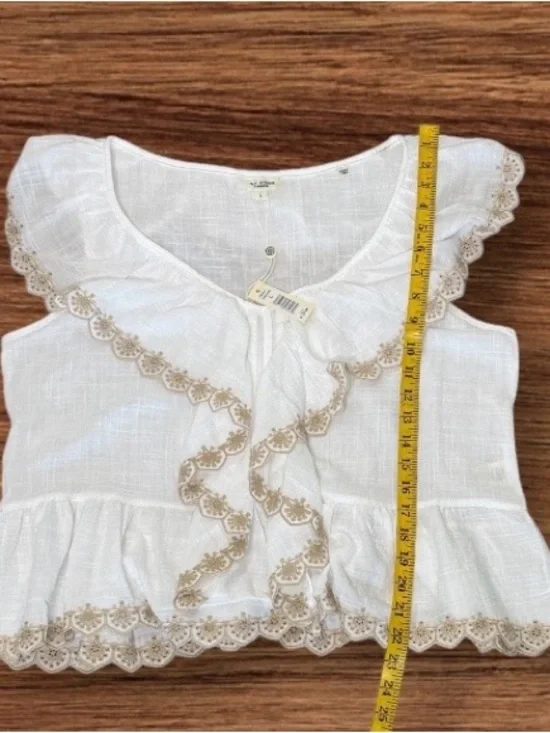 Max Studio Embroidered Ruffle Sleeve V- Neck Top Size L - Picture 10 of 12